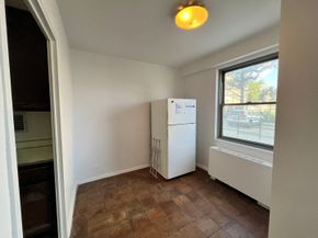 175-01 Hillside Avenue 1L, Queens NY 11432