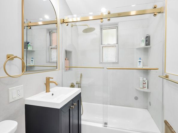 349 Bay 8 Th Street 2B, Brooklyn NY 11228