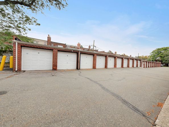349 Bay 8 Th Street 2B, Brooklyn NY 11228