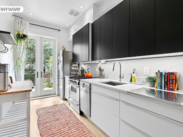 39 Wolcott Street, Brooklyn NY 11231