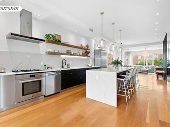 39 Wolcott Street
