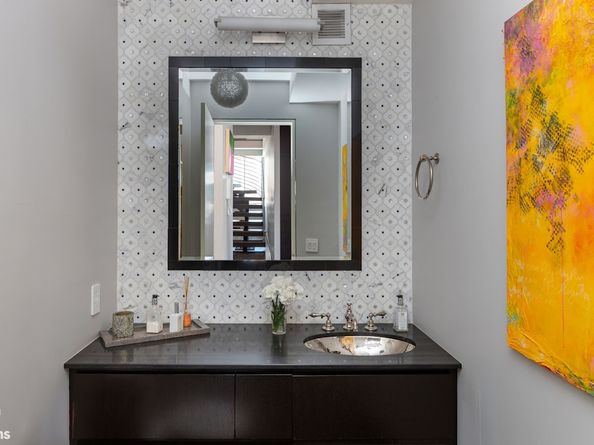 401 East 84th Street 15B, New York NY 10028