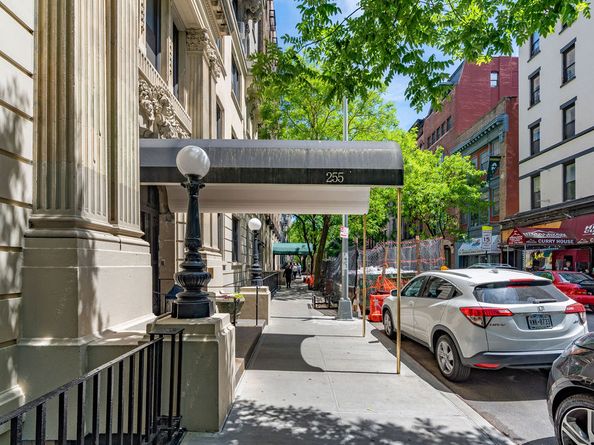 255 West 108th Street 2F, New York NY 10025