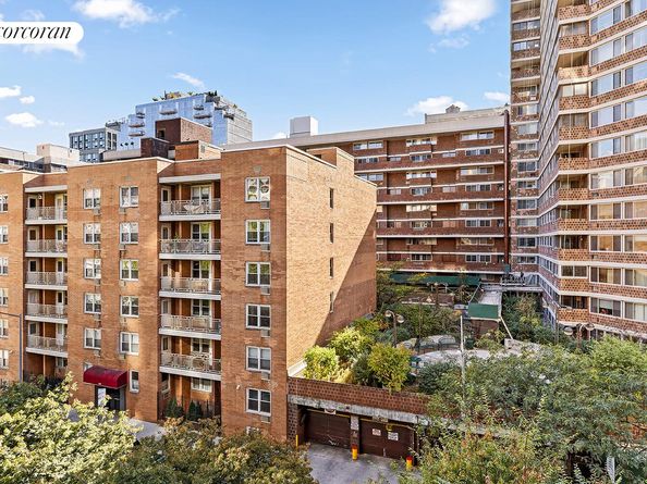 305 East 24th Street 5S, New York NY 10010