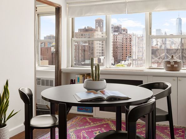 69 West 9th Street 10K, New York NY 10011