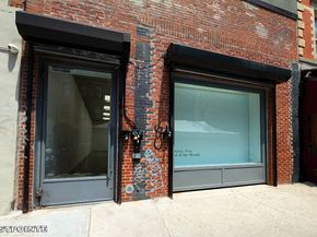 224 East 7th Street 11, New York NY 10009