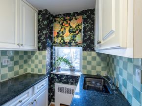 60 Knolls Crescent 4H, Bronx NY 10463