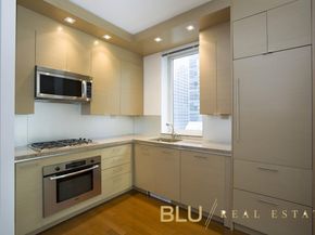 1600 Broadway 20A, New York NY 10019