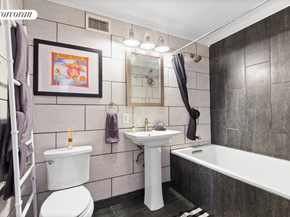 689 Myrtle Avenue 1C, Brooklyn NY 11205