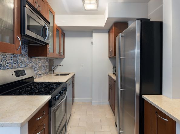 201 East 66th Street 17P, New York NY 10065