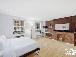 318 West 15th Street A, New York NY 10011