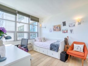 5-09 48th Avenue 7F, Queens NY 11101