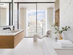 16 West 40th Street PHS, New York NY 10018