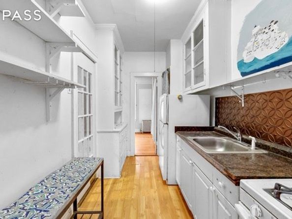 860 56th Street, Brooklyn NY 11220