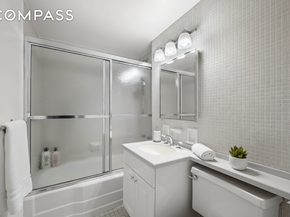 333 East 69th Street 3A, New York NY 10021