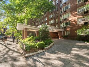 30 West 60th Street 7S, New York NY 10023