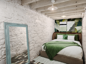 121 East 10th Street D, New York NY 10003