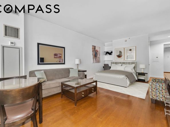 1600 Broadway 6F, New York NY 10019