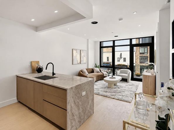 772 Metropolitan Avenue 4F, Brooklyn NY 11211