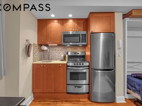 314 East 41st Street 306B, New York NY 10017