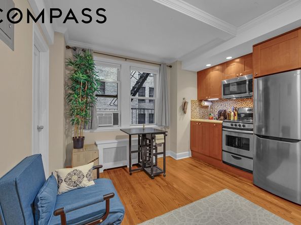 314 East 41st Street 306B, New York NY 10017