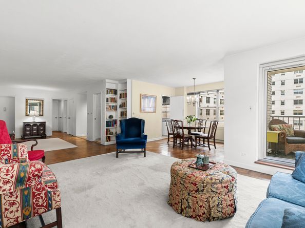 70 East 10th Street 10L, New York NY 10003