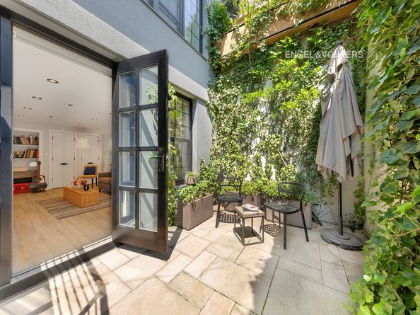 38 Broome Street 1A, Brooklyn NY 11222