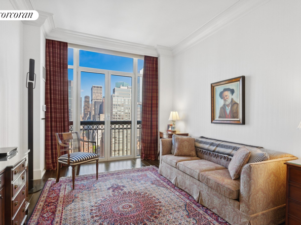400 East 51st Street 25A, New York NY 10022