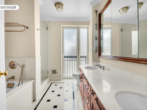 400 East 51st Street 25A, New York NY 10022