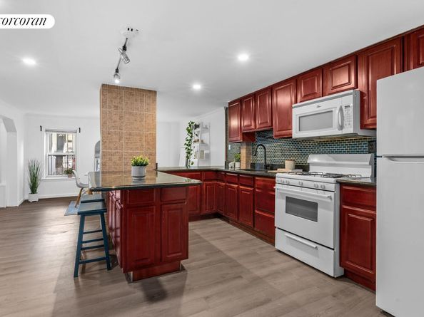 21 East 4th Street, Brooklyn NY 11218