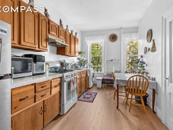 139 North 8th Street, Brooklyn NY 11249