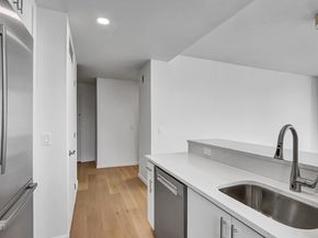635 West 42nd Street 7A, New York NY 10036