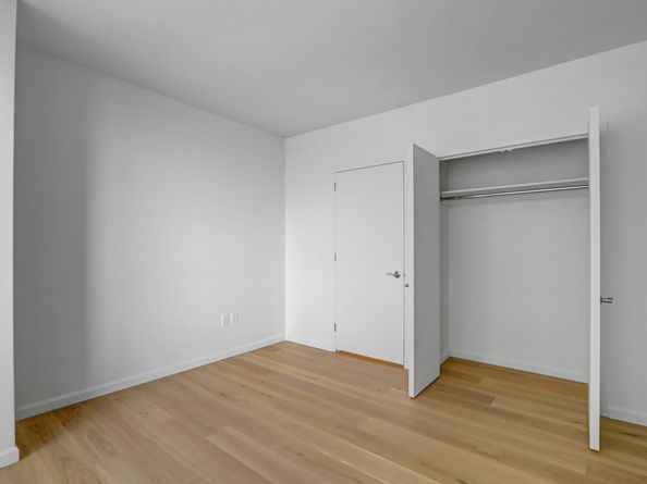 635 West 42nd Street 7A, New York NY 10036