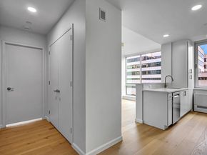 635 West 42nd Street 7A, New York NY 10036