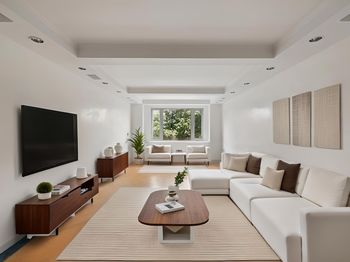 120 Central Park S