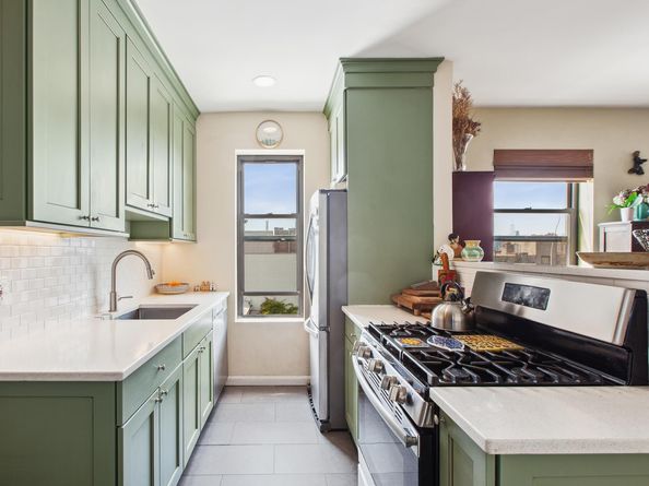 299 13th Street 4B, Brooklyn NY 11215