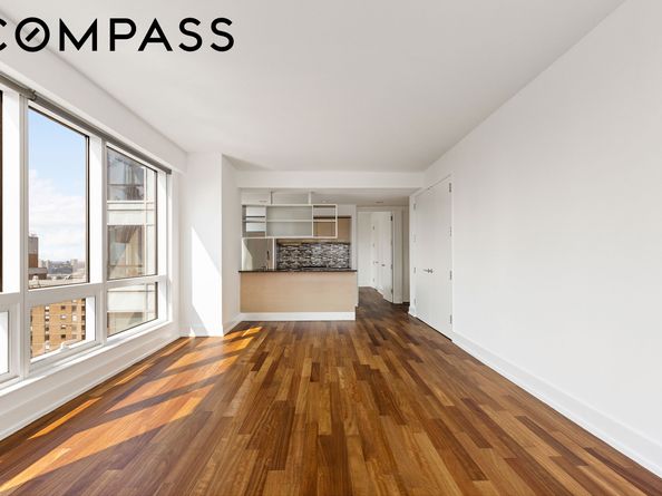 350 West 42nd Street 42H, New York NY 10036