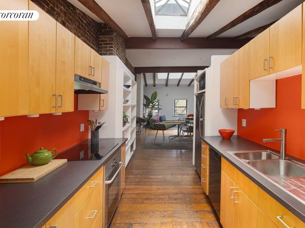 21 Bleecker Street 3E, New York NY 10012
