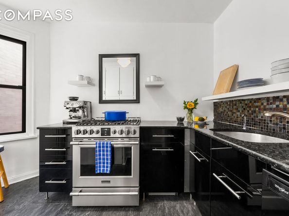 166 West 22nd Street 6C, New York NY 10011