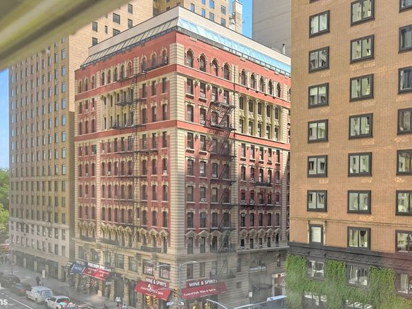 100 West 58th Street 5B, New York NY 10019