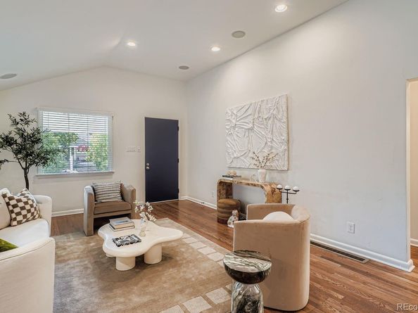 2016 S Franklin Street, Denver CO 80210