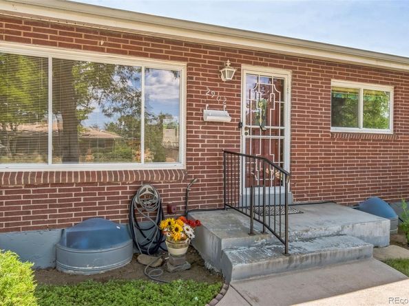 2902 S Meade Street, Denver CO 80236