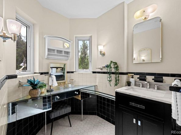 6 Ivy Lane, Denver CO 80220