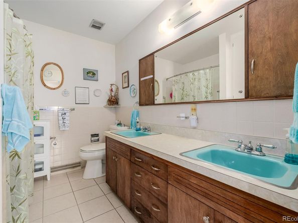 539 Newark Street, Aurora CO 80010
