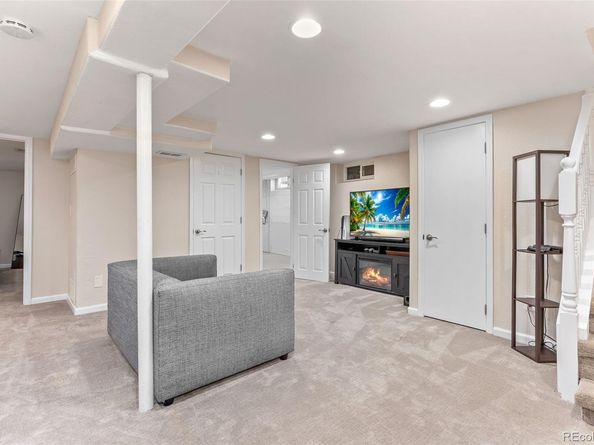 3040 Jasmine Street, Denver CO 80207