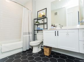 Undisclosed Address #2986785, Denver CO 80221