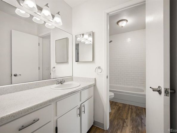 2225 S Jasmine Street 316, Denver CO 80222