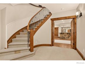 8652 Portico Lane, Longmont CO 80503