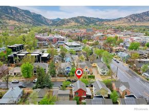 1802 Canyon Boulevard 3, Boulder CO 80302