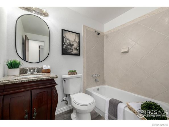 11087 E Montview Boulevard, Aurora CO 80010